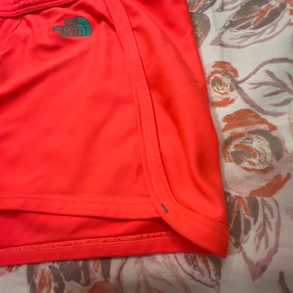 Women's The North Face Neon Orange 3" Inseam Running Shorts - Picture 6 of 9